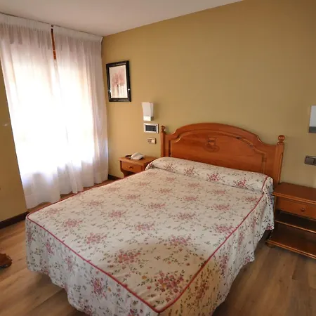 Pelayo 2*